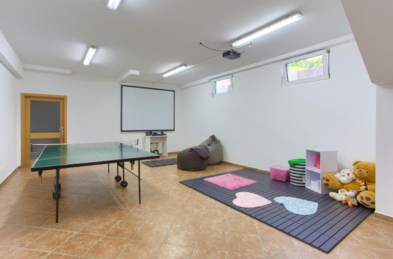 Villa Gardena Vrh  Esterno foto
