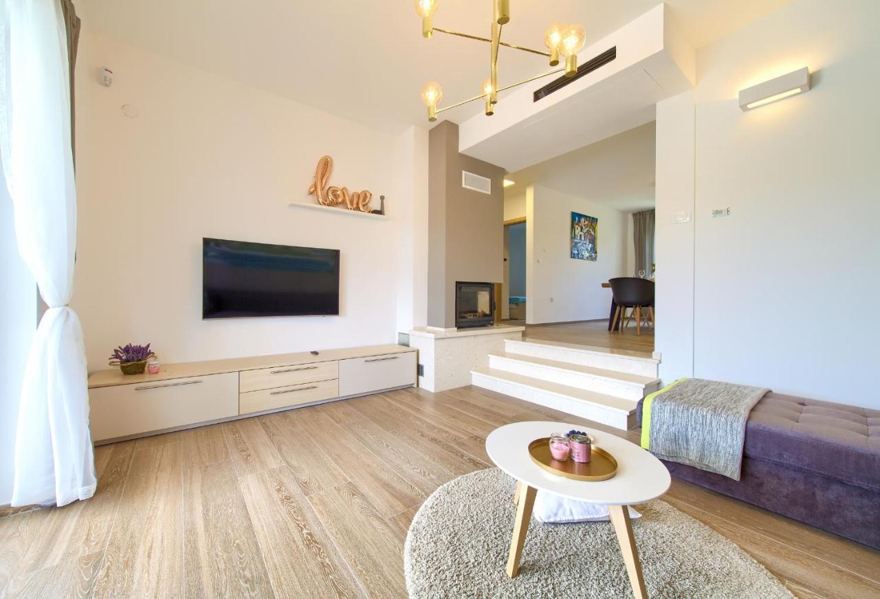 Villa Gardena Vrh  Esterno foto
